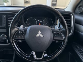 2016 Mitsubishi Outlander XLS ZK SUV Petrol Automatic red for sale at OZ Auto Group image 20
